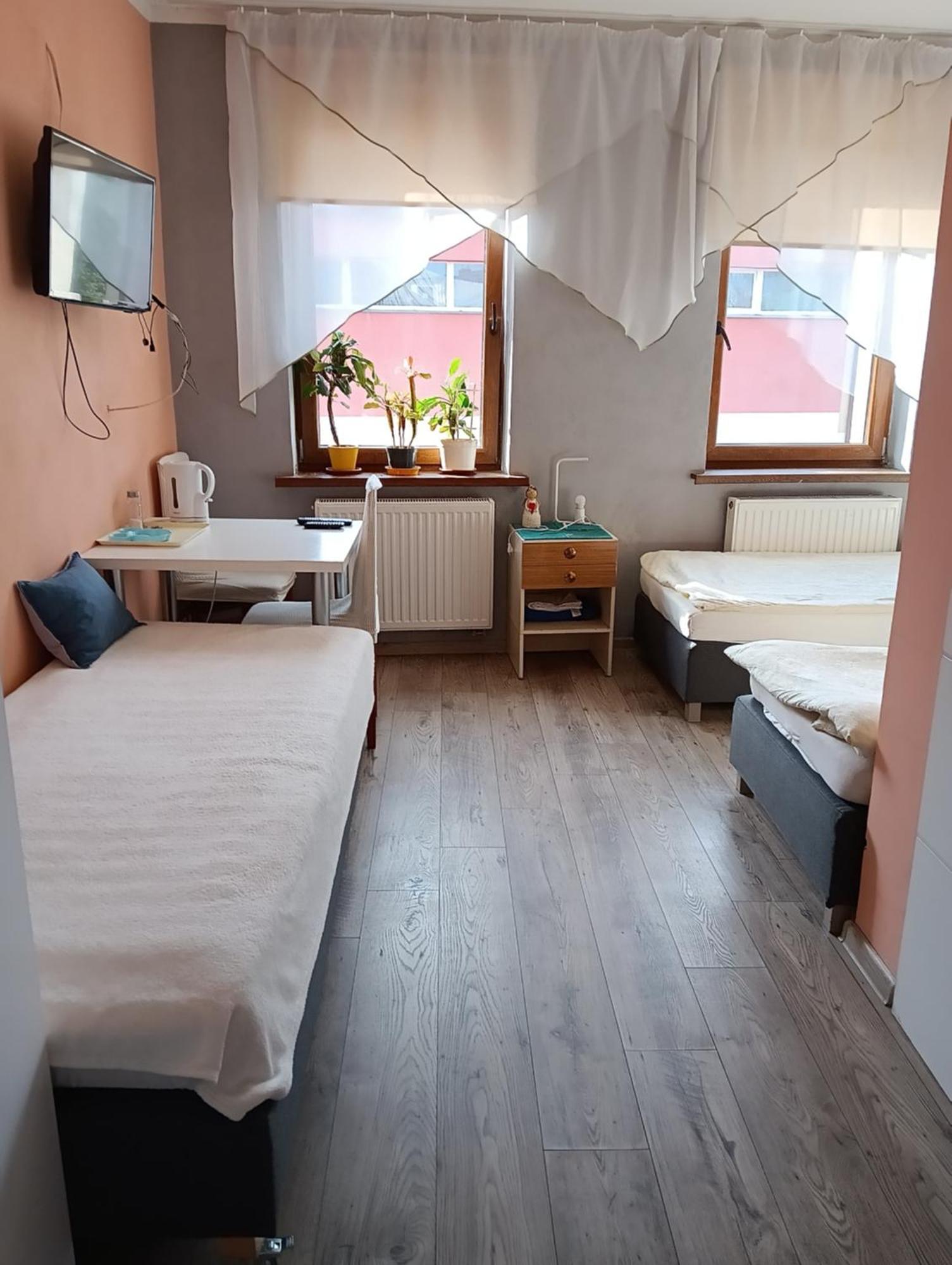 Noclegi Centrum Jelenia Gora Ngoại thất bức ảnh